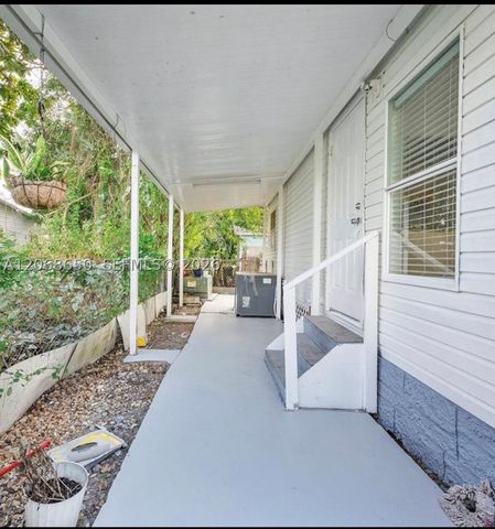 19800 SW 180th Ave 222, Miami, FL 33187