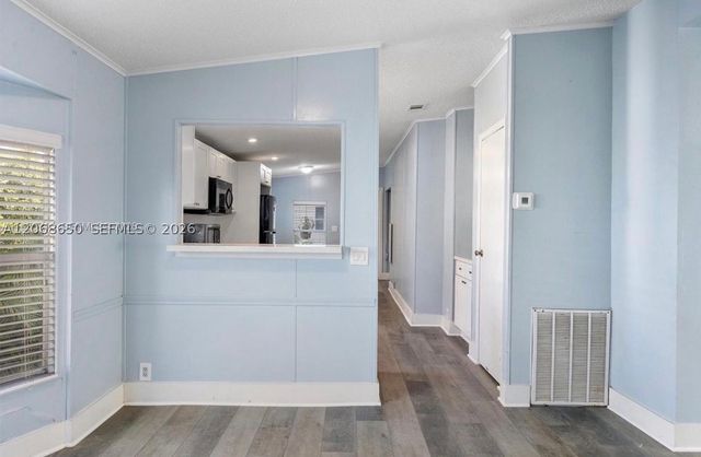19800 SW 180th Ave 222, Miami, FL 33187