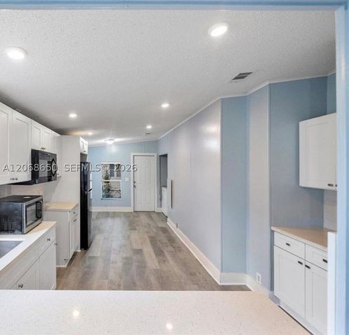 19800 SW 180th Ave 222, Miami, FL 33187
