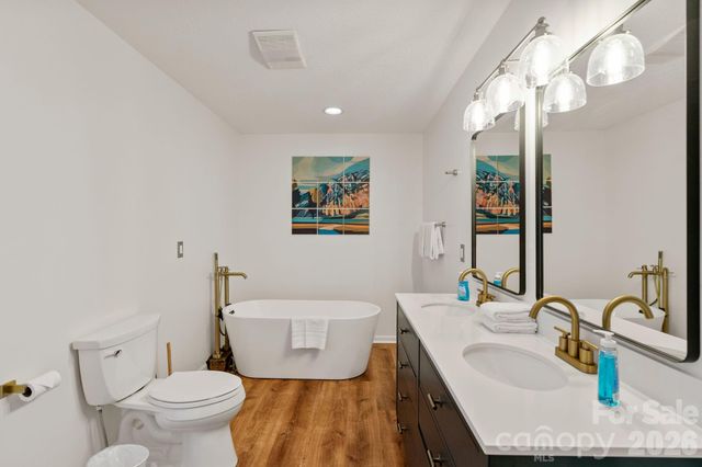 36 Wineberry Lane, Asheville, NC 28803