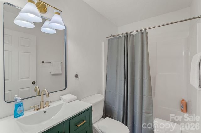 36 Wineberry Lane, Asheville, NC 28803