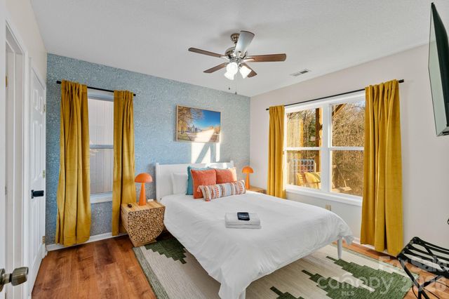 36 Wineberry Lane, Asheville, NC 28803