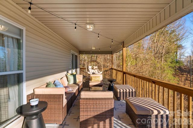 36 Wineberry Lane, Asheville, NC 28803