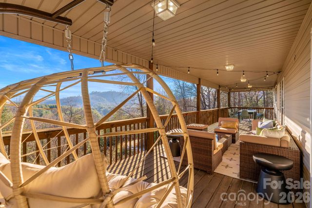 36 Wineberry Lane, Asheville, NC 28803