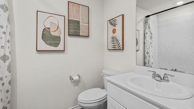 797 Barton Drive, Ennis, TX 75119