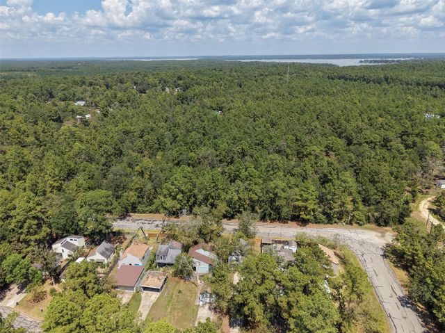 26608 Quail Court, Huntsville, TX 77320