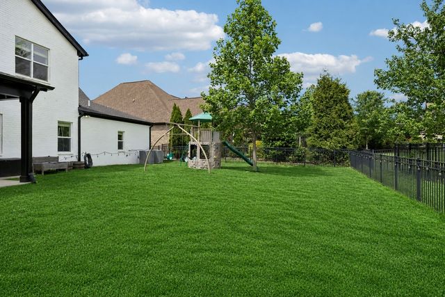 631 Finnhorse Ln, Franklin, TN 37064