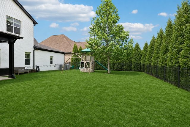 631 Finnhorse Ln, Franklin, TN 37064