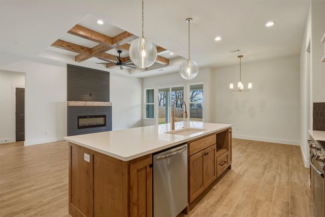 421 Redbud Lane, Tolar, TX 76476