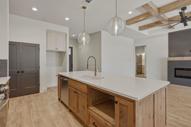 421 Redbud Lane, Tolar, TX 76476