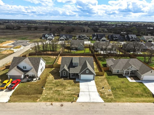 421 Redbud Lane, Tolar, TX 76476