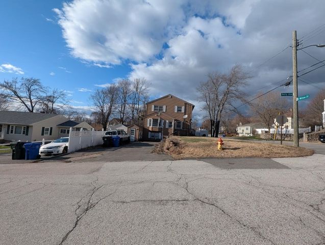 107 S Wilson Street, Manchester, NH 03103