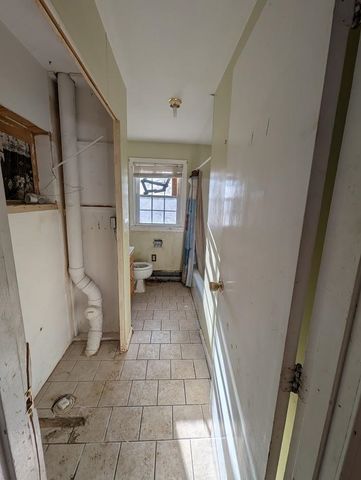 107 S Wilson Street, Manchester, NH 03103