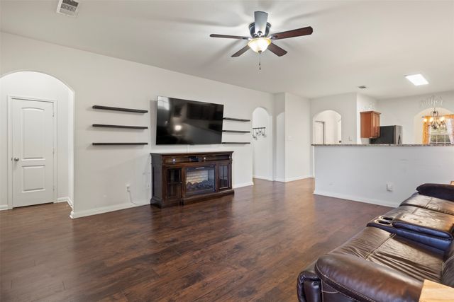 1808 Hot Springs Way, Princeton, TX 75407