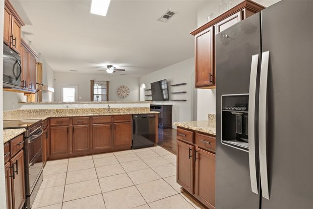 1808 Hot Springs Way, Princeton, TX 75407