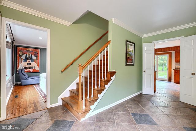 2117 POT SPRING RD, Lutherville Timonium, MD 21093