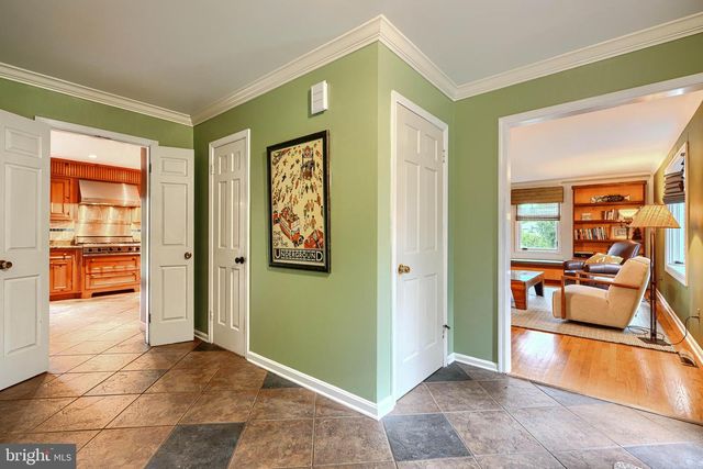 2117 POT SPRING RD, Lutherville Timonium, MD 21093