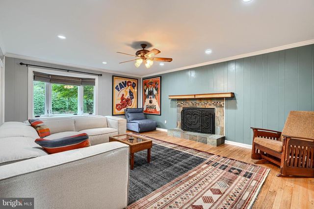 2117 POT SPRING RD, Lutherville Timonium, MD 21093