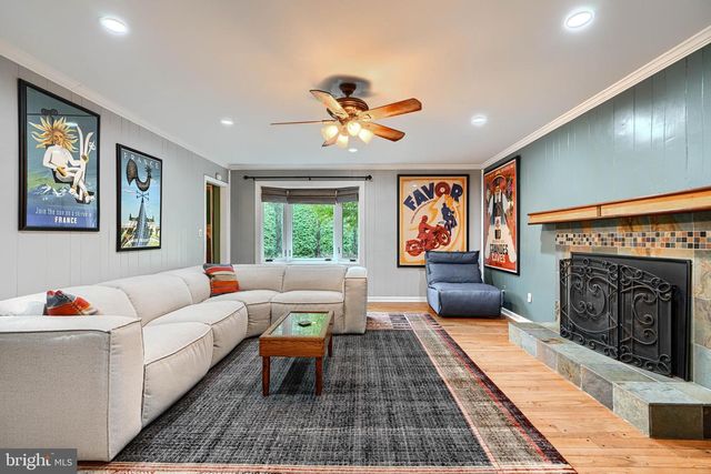 2117 POT SPRING RD, Lutherville Timonium, MD 21093