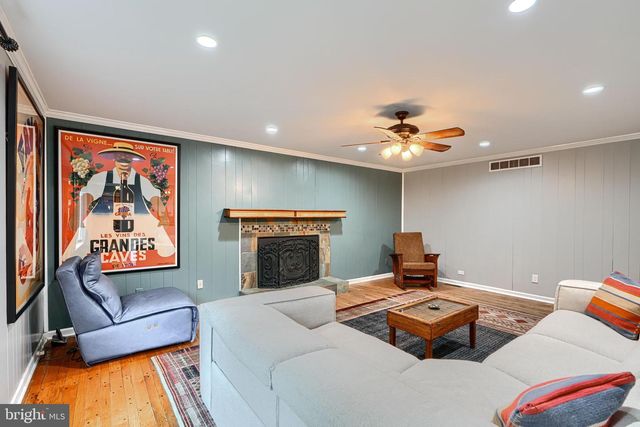 2117 POT SPRING RD, Lutherville Timonium, MD 21093