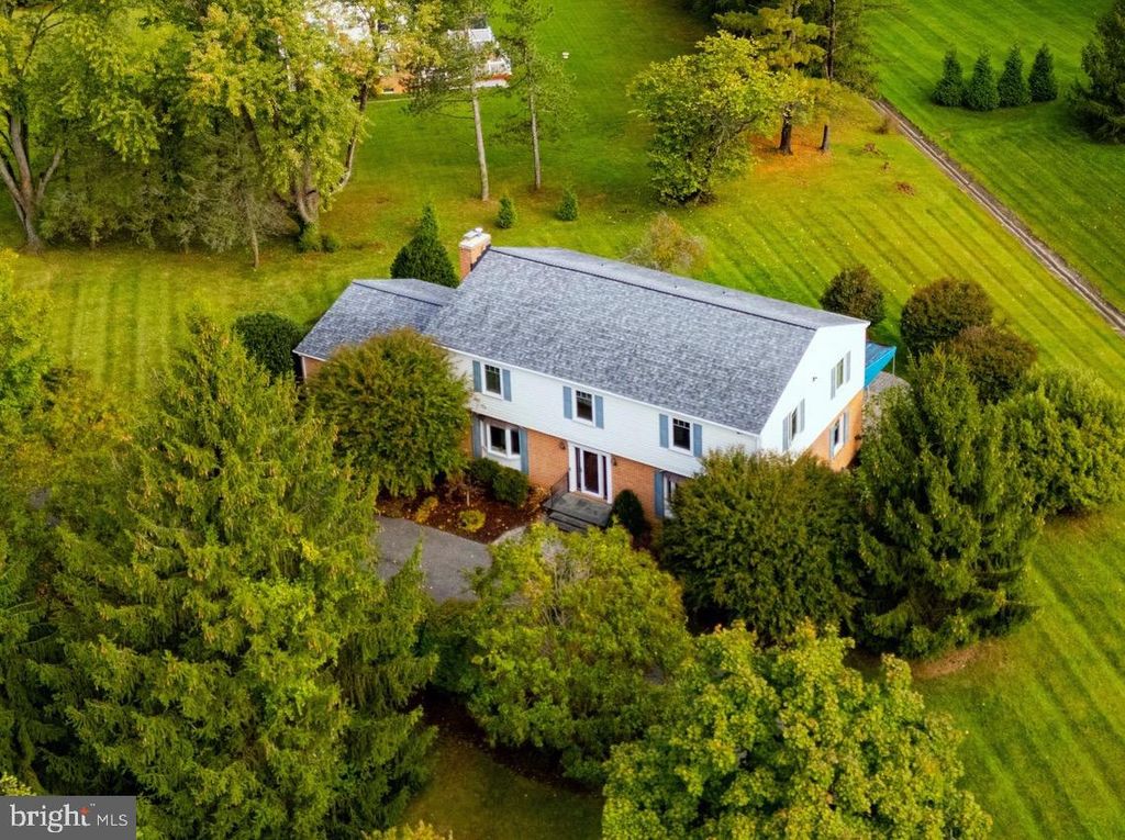 2117 POT SPRING RD, Lutherville Timonium, MD 21093