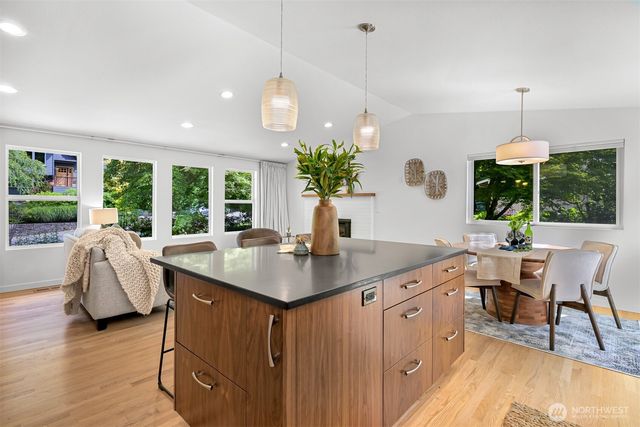 803 Timberlake Way, Bellingham, WA 98229