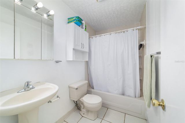 12620 SE MARICAMP ROAD, Ocklawaha, FL 32179