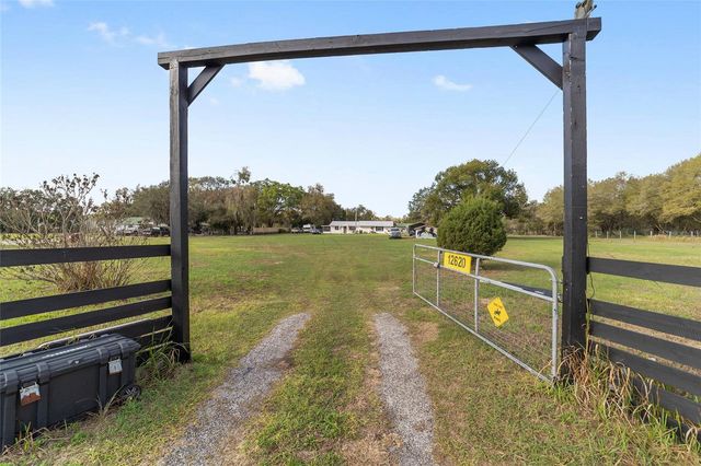 12620 SE MARICAMP ROAD, Ocklawaha, FL 32179