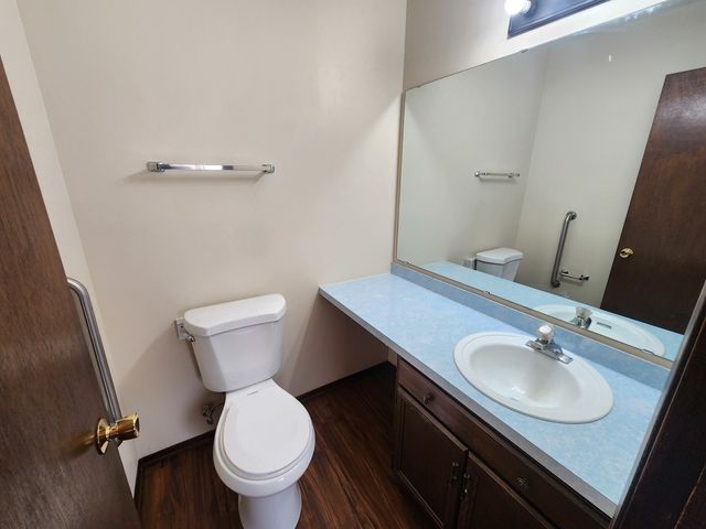 1 Stony Creek Drive 1B, Palos Hills, IL 60465