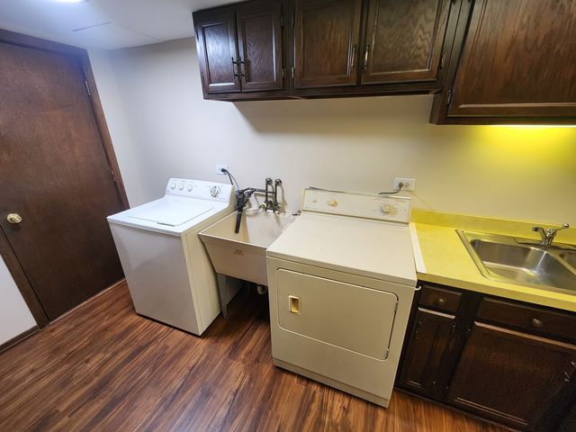 1 Stony Creek Drive 1B, Palos Hills, IL 60465