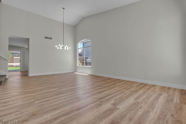 2060 Fallsburg Way, Henderson, NV 89002