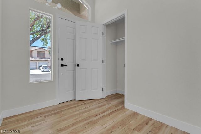 2060 Fallsburg Way, Henderson, NV 89002