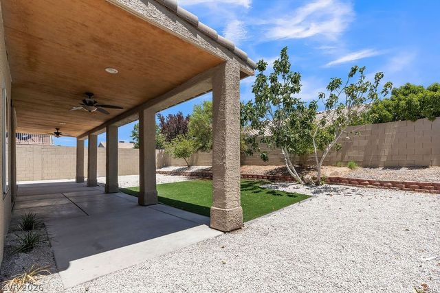 2060 Fallsburg Way, Henderson, NV 89002