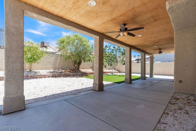 2060 Fallsburg Way, Henderson, NV 89002