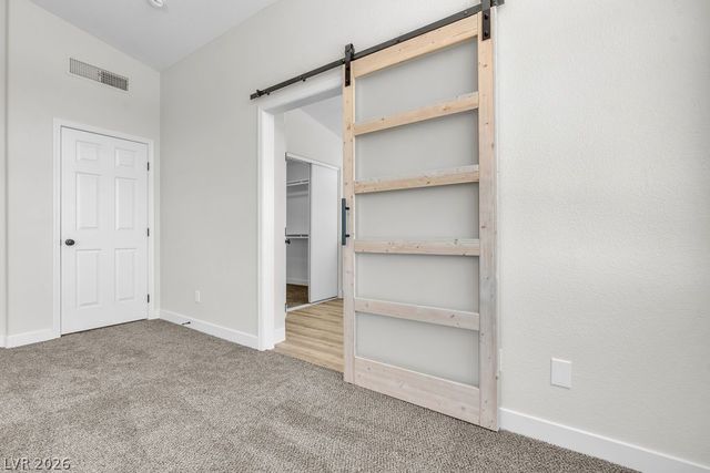 2060 Fallsburg Way, Henderson, NV 89002