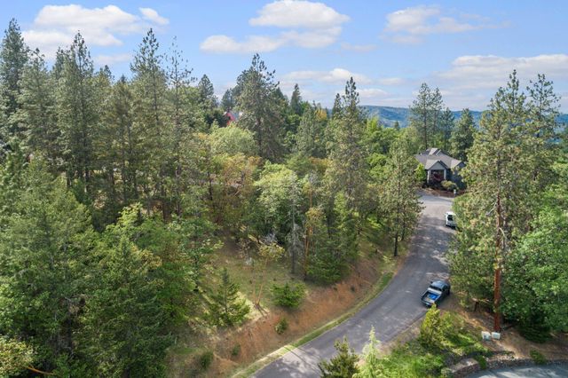 425 Coachman Drive, Jacksonville, OR 97530