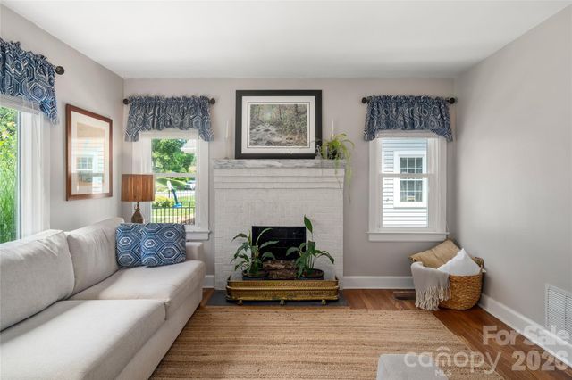 43 Morris Street, Asheville, NC 28806