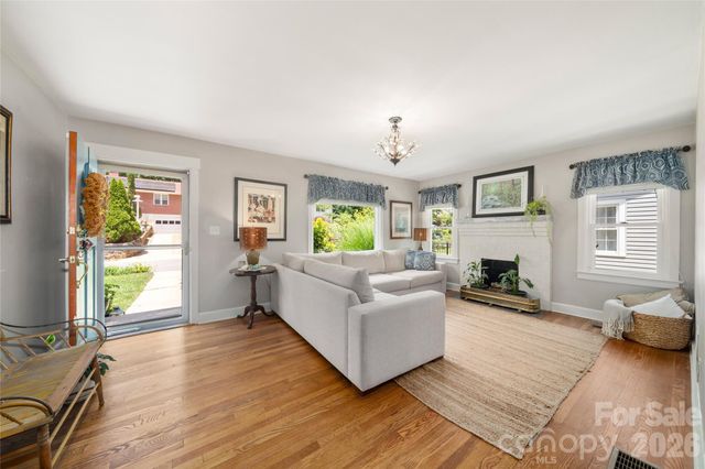 43 Morris Street, Asheville, NC 28806