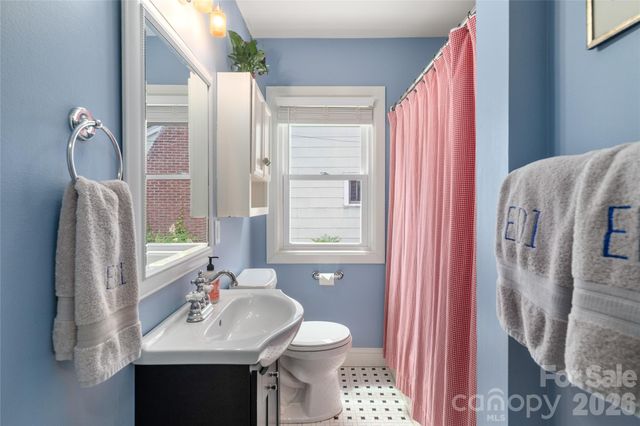 43 Morris Street, Asheville, NC 28806