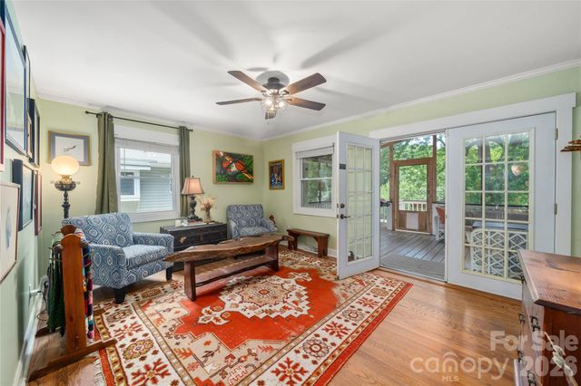 43 Morris Street, Asheville, NC 28806