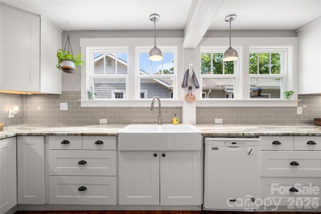 43 Morris Street, Asheville, NC 28806