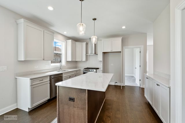 16514 S Mueller Circle, Plainfield, IL 60586