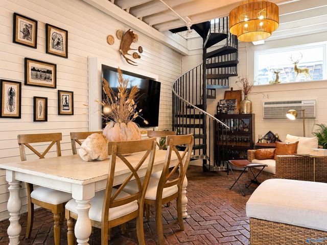 408 4th Avenue, Decatur, AL 35601
