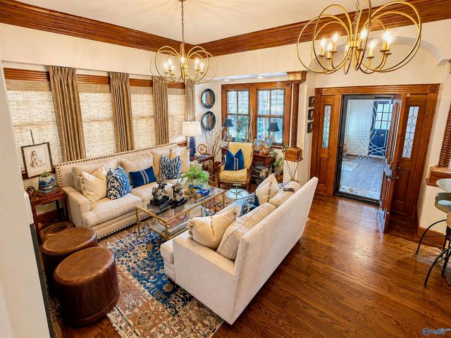 408 4th Avenue, Decatur, AL 35601