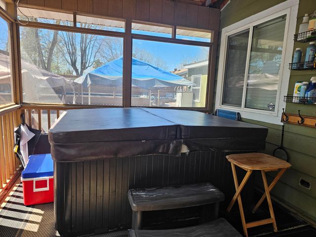 404 Stanley Street, West Saint Paul, MN 55118