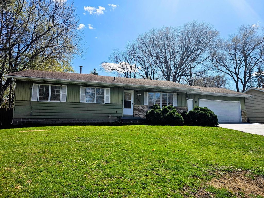 404 Stanley Street, West Saint Paul, MN 55118