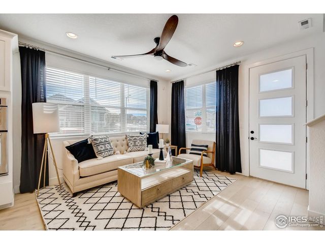 2771 Bear Springs Cir, Longmont, CO 80503