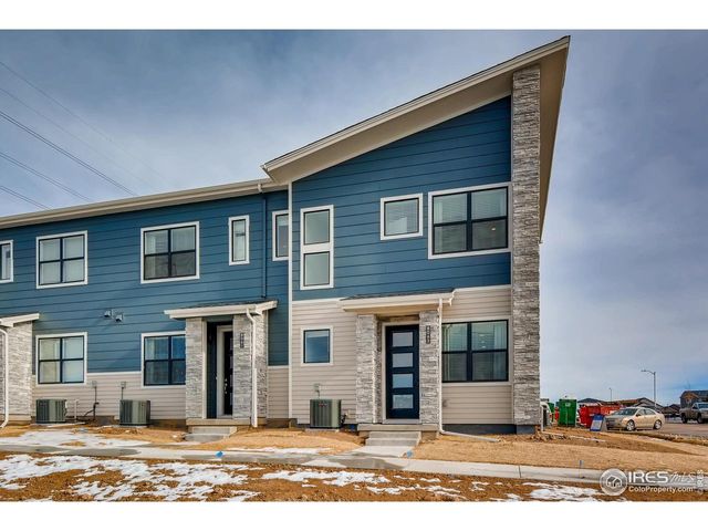 2771 Bear Springs Cir, Longmont, CO 80503