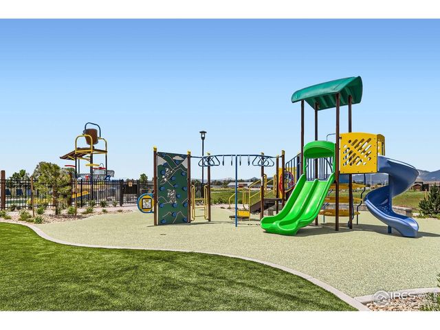 2771 Bear Springs Cir, Longmont, CO 80503