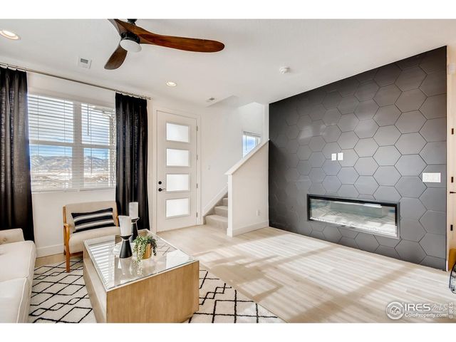 2771 Bear Springs Cir, Longmont, CO 80503